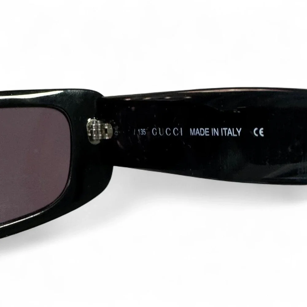Vintage Gucci 2409/N/S Sunglasses Black Frame Purple Lens Y2K